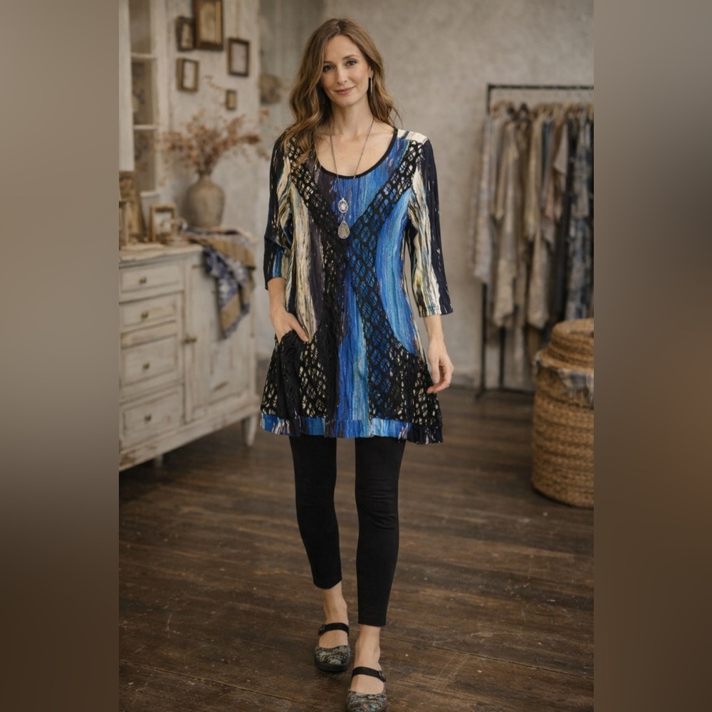 Alberto Makali Tunic Top L Blue Abstract Lace Trim 3/4 Sleeve Boho Artwear